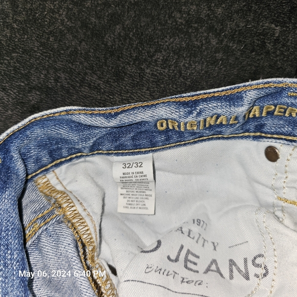 American Eagle destressed jeans - Picture 8 of 8